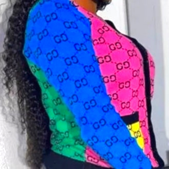 Sweater - Picture 1 of 3